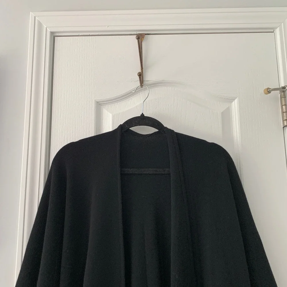 Saks Fifth Avenue Black Knit Shawl Wrap Draped Open Front Poncho Cape